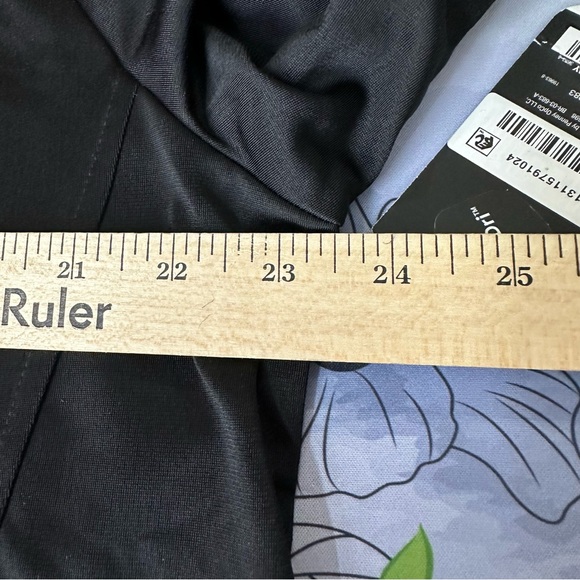 NWT Mens Xersion Quick Dri Gym Workout Jacket Black w/gray stripes Large - Picture 3 of 6